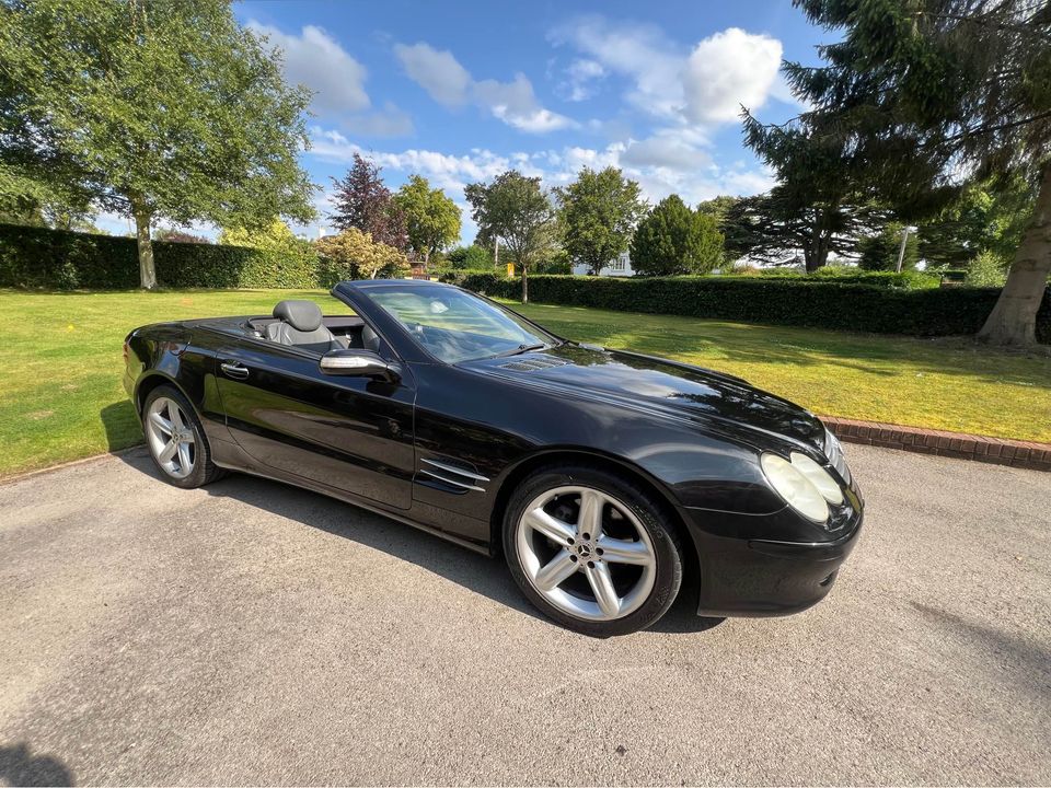 --SOLD-- MERCEDES-BENZ SL350 CONVERTIBLE - 2dr Tip Auto - 125,000 miles
