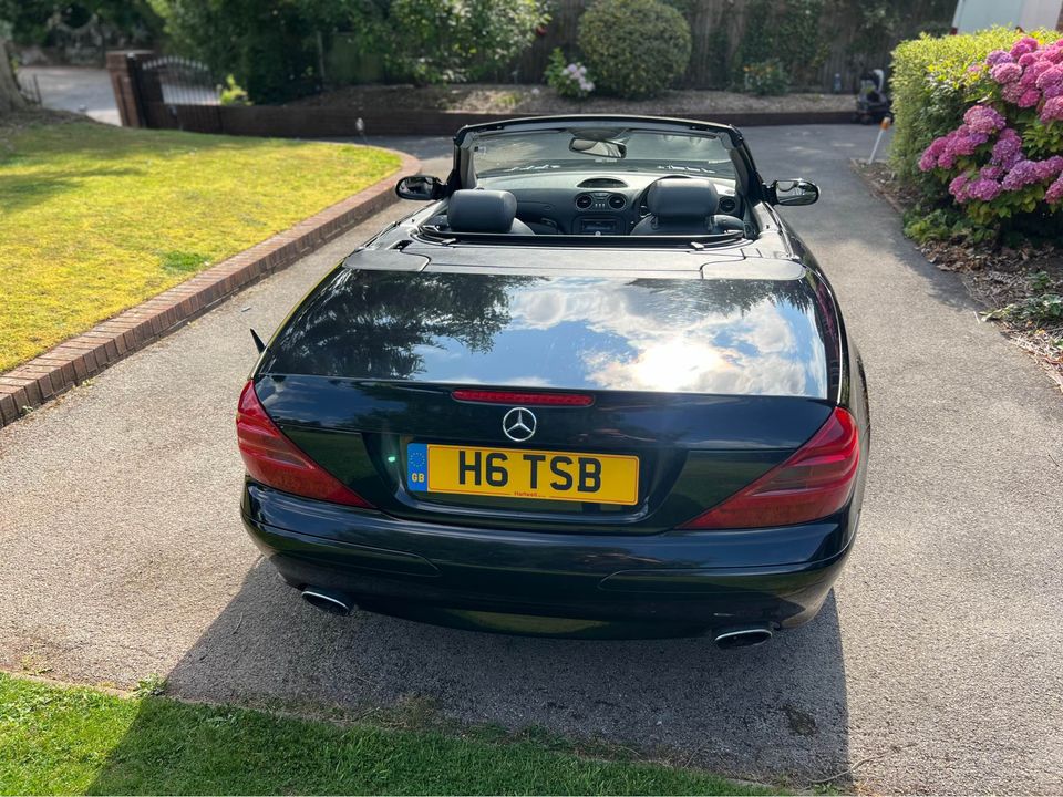 --SOLD-- MERCEDES-BENZ SL350 CONVERTIBLE - 2dr Tip Auto - 125,000 miles