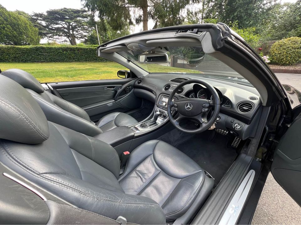 --SOLD-- MERCEDES-BENZ SL350 CONVERTIBLE - 2dr Tip Auto - 125,000 miles