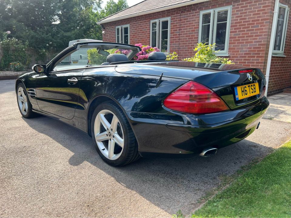 --SOLD-- MERCEDES-BENZ SL350 CONVERTIBLE - 2dr Tip Auto - 125,000 miles