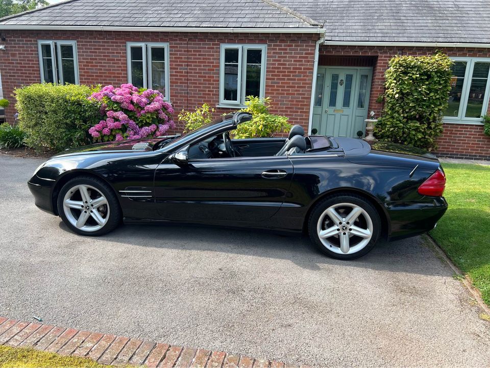 --SOLD-- MERCEDES-BENZ SL350 CONVERTIBLE - 2dr Tip Auto - 125,000 miles