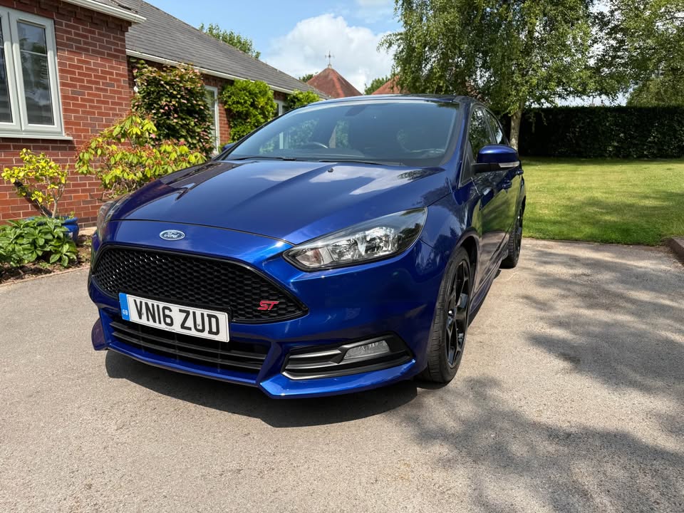 2016 Ford Focus ST-2