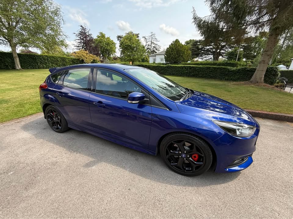 2016 Ford Focus ST-2